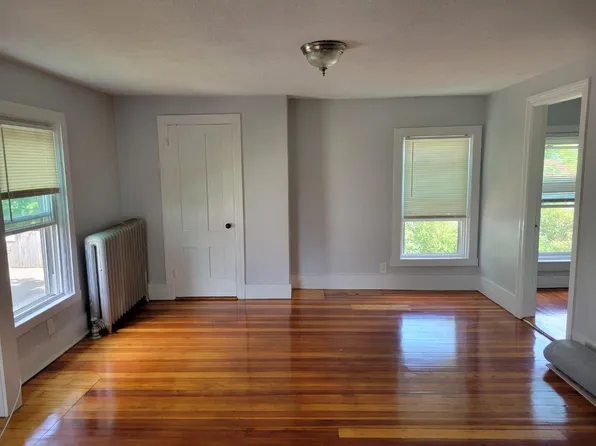 22 Fruit St #2B, Taunton, MA 02780