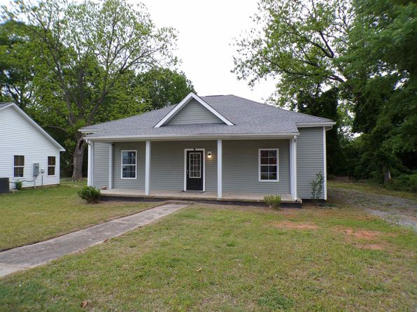 407 Green St, Belton, SC 29627