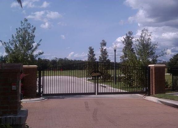 5th image of 1560 Prairie Oaks Dr