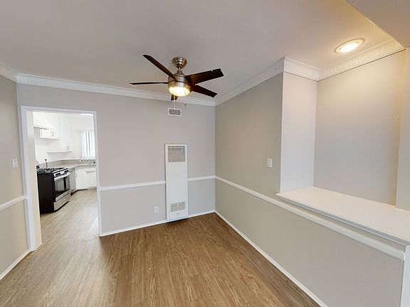 3rd image of 5309 Whitsett Ave #5315