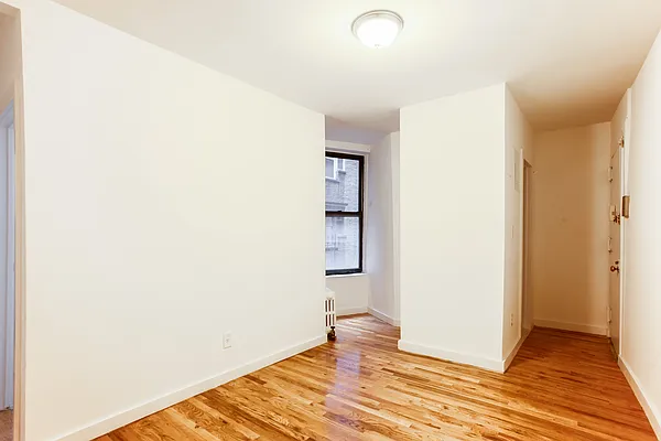 Rented by Pink Stone Realty LLC | media 36