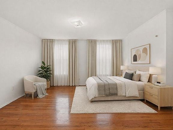 4th image of 1040 Willow Ave APT 3