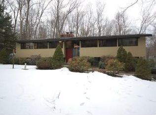 14 Cawdor Burn Rd, Brookfield, CT 06804