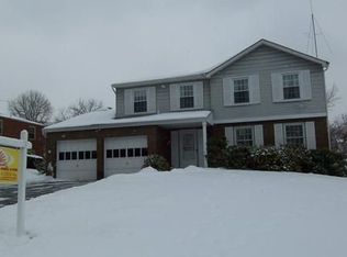 130 Cherrington Dr, Pittsburgh, PA 15237