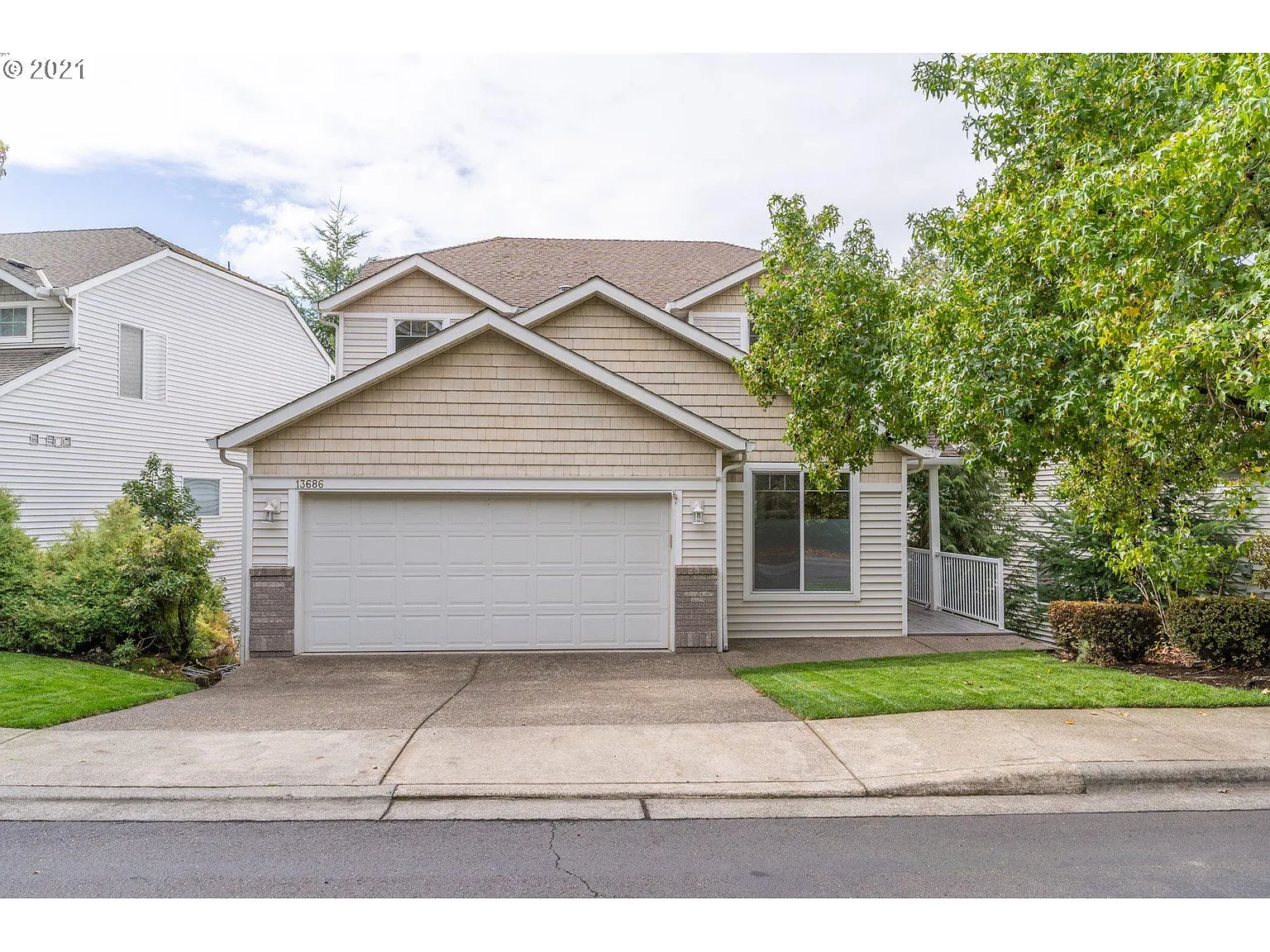13686 SW Willow Top Ln photo 1