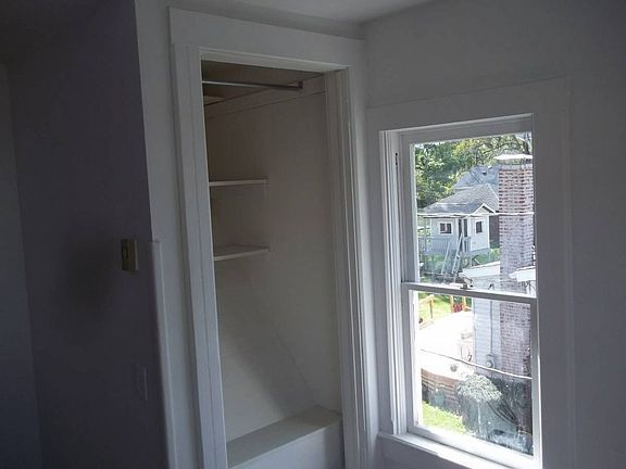 5th image of 118 South Ave