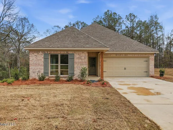 269 Smith Dr, Mendenhall, MS 39114