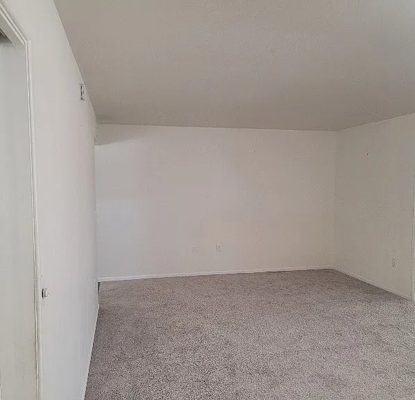 28894 Portsmouth Dr — Photo 19