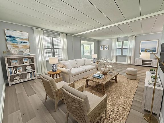 5th image of 103 ROYAL PALM DRIVE