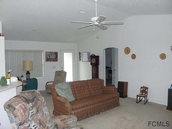 4th image of 17 Fenimore Ln