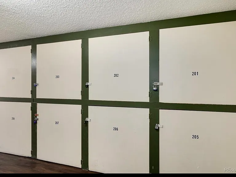 7615 E Quincy Ave #302 — Photo 2