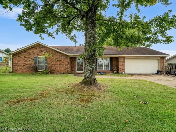 604 Hemlock St, Van Buren, AR 72956