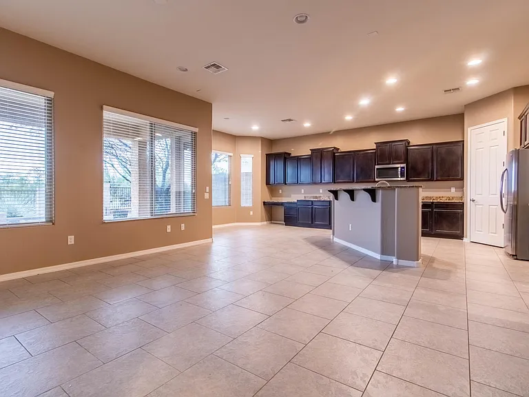 12565 N Golden Mirror Dr — Photo 11