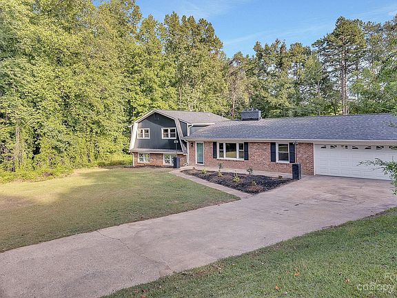 2nd image of 106 N Poplar Springs Dr