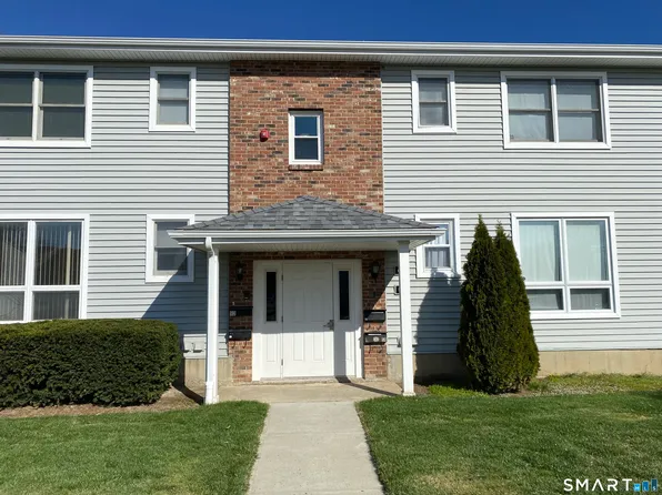 57 Carriage Path South, Milford, CT 06460