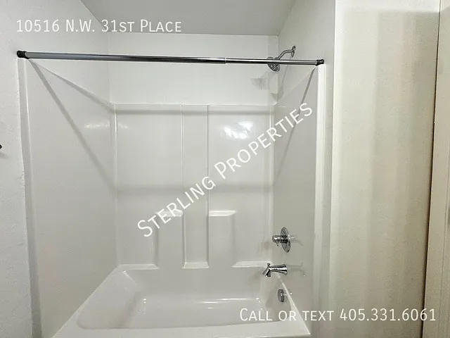 10516 NW 31st Pl — Photo 13