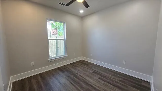 3625 Park Blvd — Photo 7