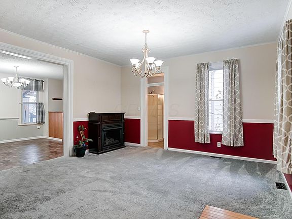 5th image of 216 S Chillicothe St