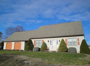 74 Weller Dr, Williamsport, PA 17701