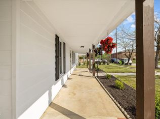 210 W Hill St, Benson, NC 27504