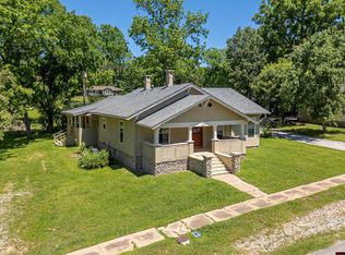 207 Combs Ave, Cotter, AR 72626
