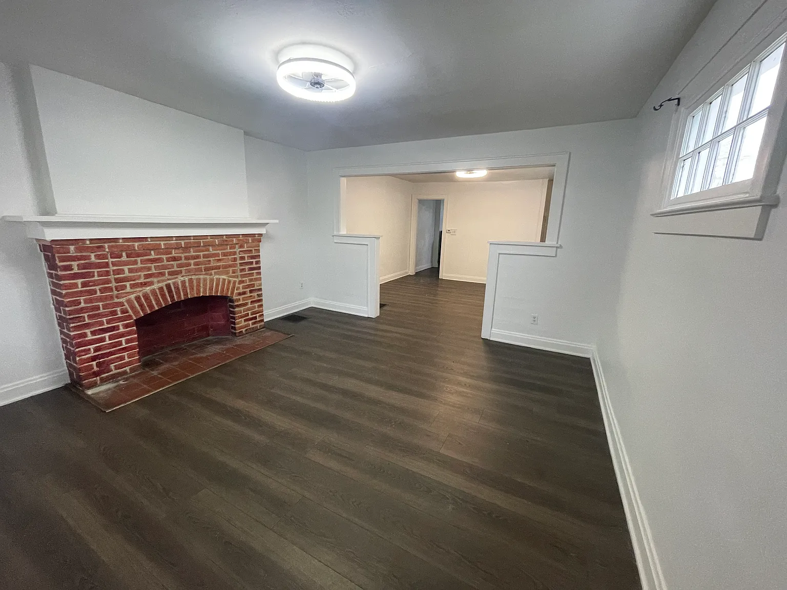 456 S Eureka Ave — Photo 2