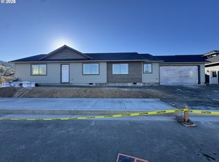 179 Elkton St, Sutherlin, OR 97479