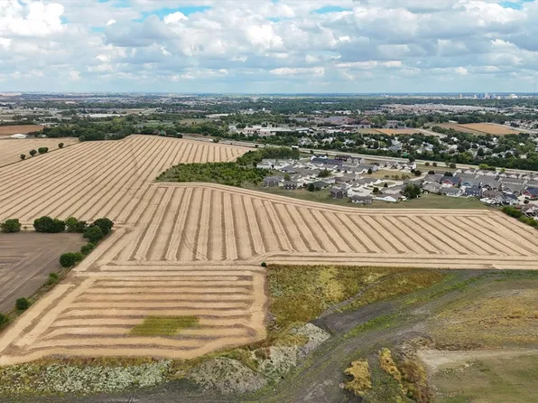 Boulder Ridge Dr, Champaign, IL 61822