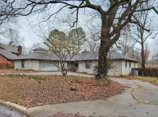 205 E Seneca St, Tahlequah, OK 74464