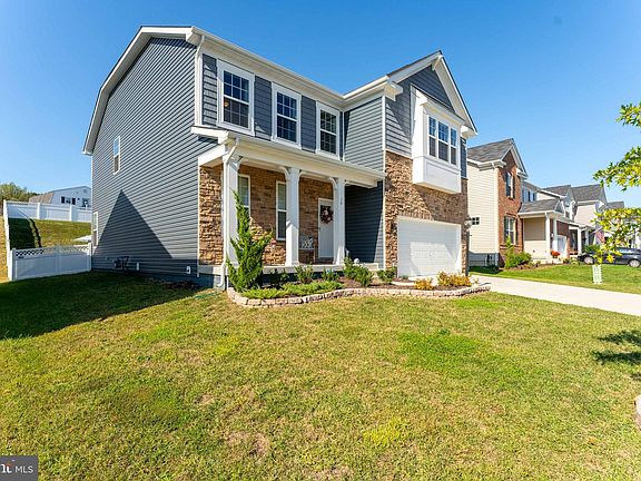 2nd image of 16 Port View Dr