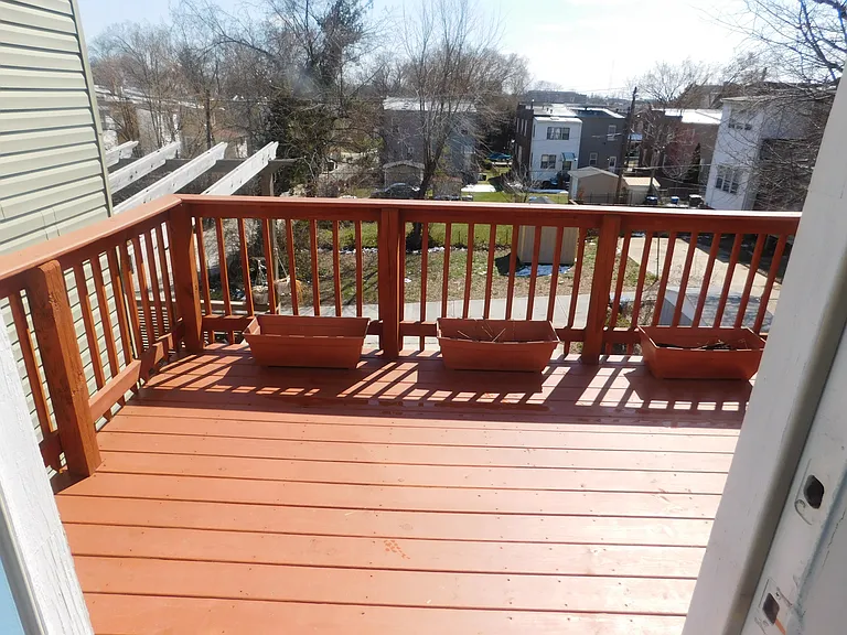 905 Kearny St NE — Photo 29
