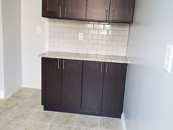 5th image of 166 Summit Ave APT 406