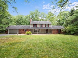 311 Hallsborough Dr, Pittsburgh, PA