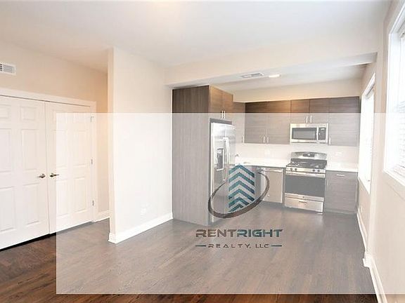 2nd image of 2228-40 N Sawyer Ave #2230-3W