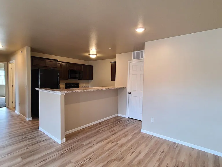 535 Neel St #302 — Photo 14