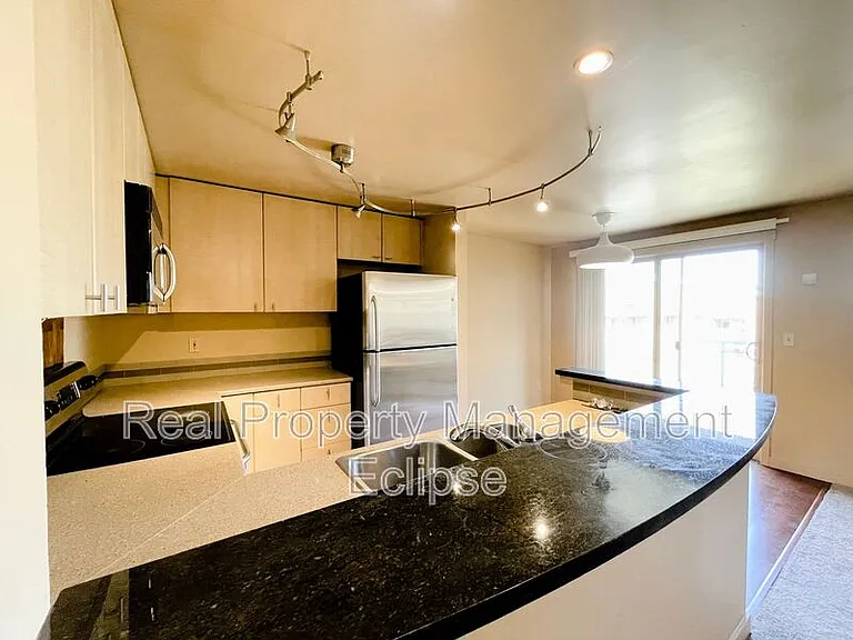 8244 126th Ave NE #B301 — Photo 11