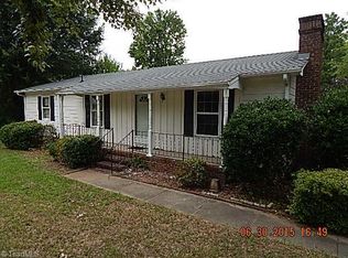 1 Suburban Ct, Greensboro, NC 27406