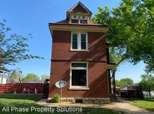 1521 1/2 Spring St, Quincy, IL 62301