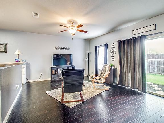 5th image of 6320 Hill Creek Dr