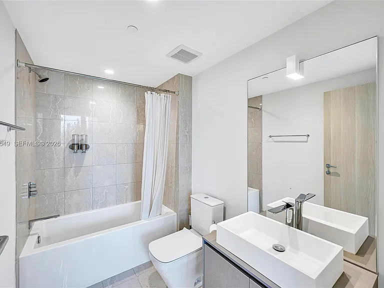 1000 Brickell Plz #4601 — Photo 44