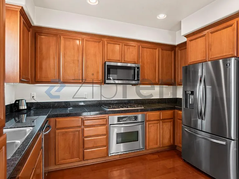 4541 Laird Cir — Photo 17