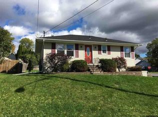 36 Acorn Ave, Rensselaer, NY 12144