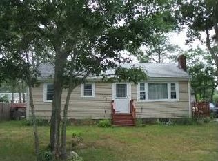 36 Butler St, Buzzards Bay, MA 02532
