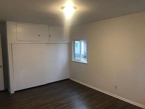 5th image of 224 Lang St #224