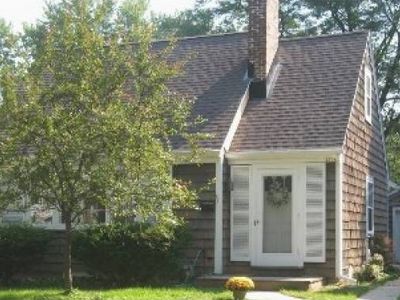 4628 N Idlewild Ave, Whitefish Bay, WI, 53211