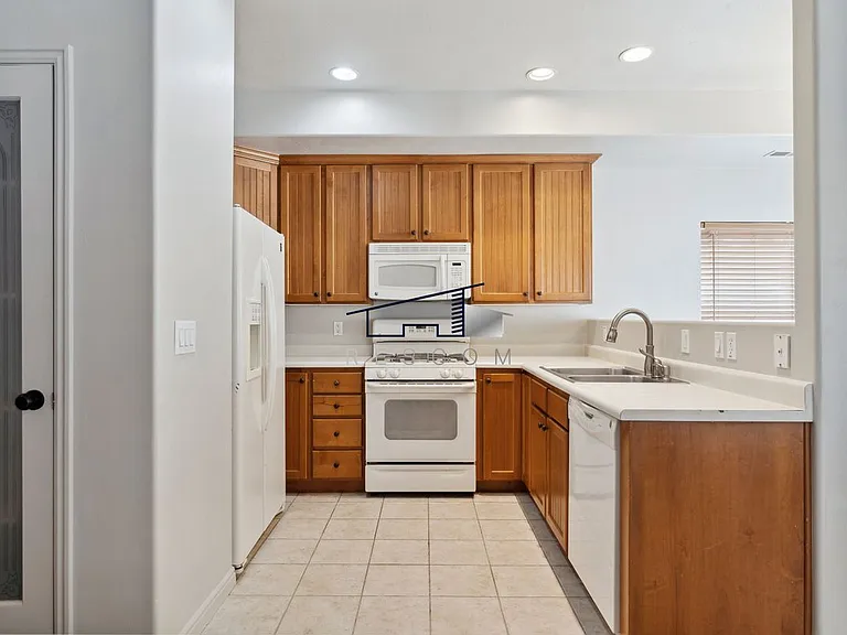 6136 Brighton Ridge Dr — Photo 6