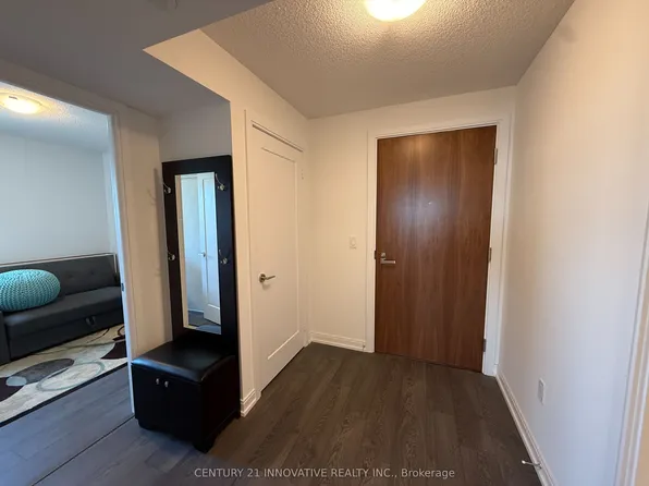 275 Village Green Sq, Toronto, ON