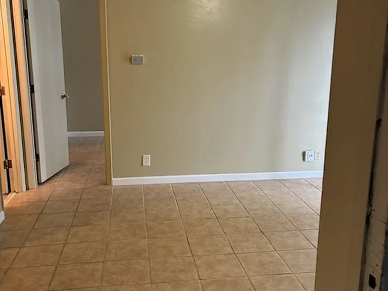 1160 Grand Terrace Dr #7 — Photo 2