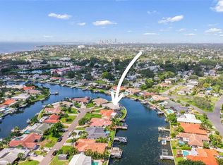 1911 Michigan Ave NE, Saint Petersburg, FL 33703