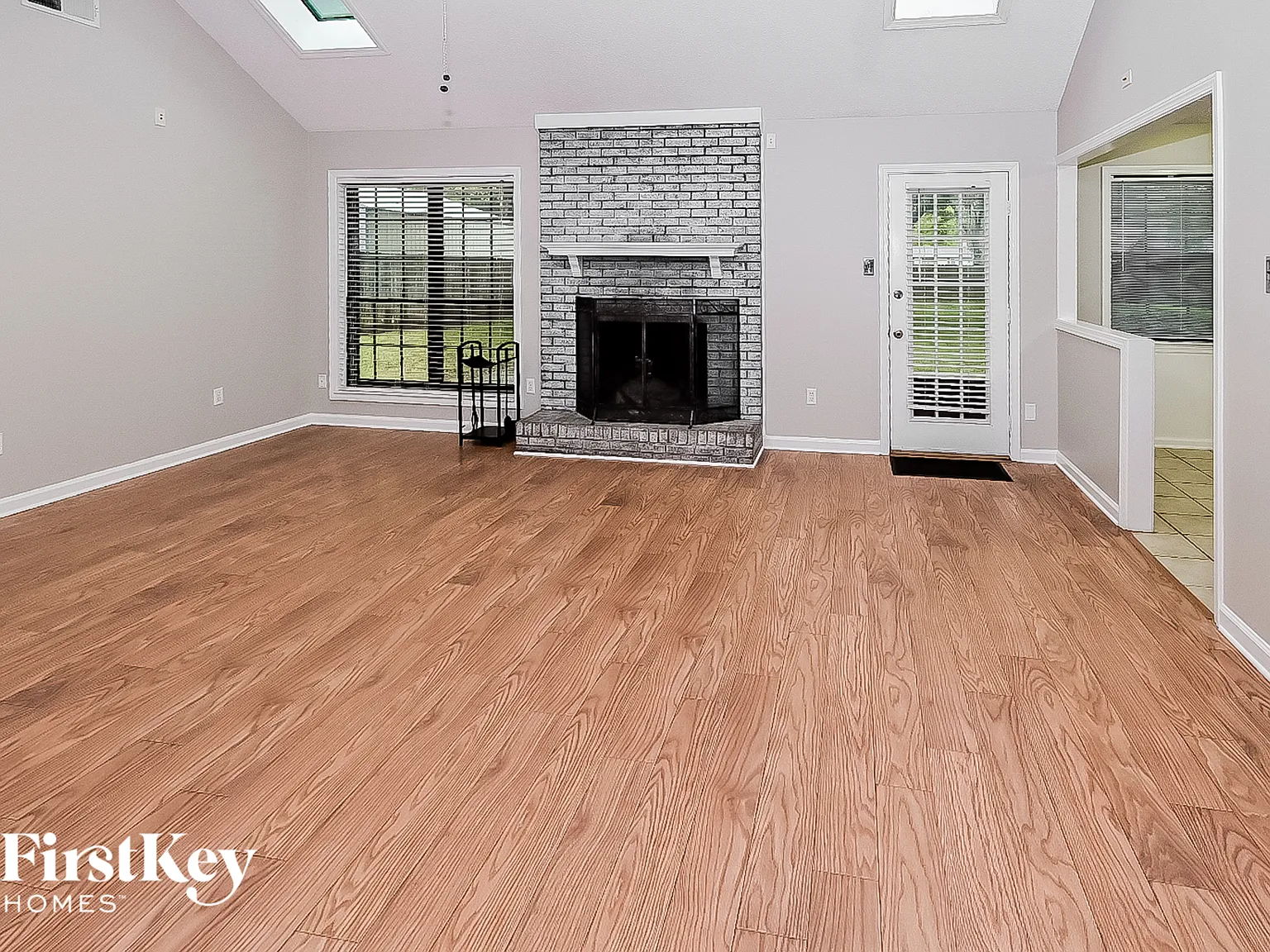 3 bed, 2.0 bath, 1676 sqft, $1,835 — Photo 3